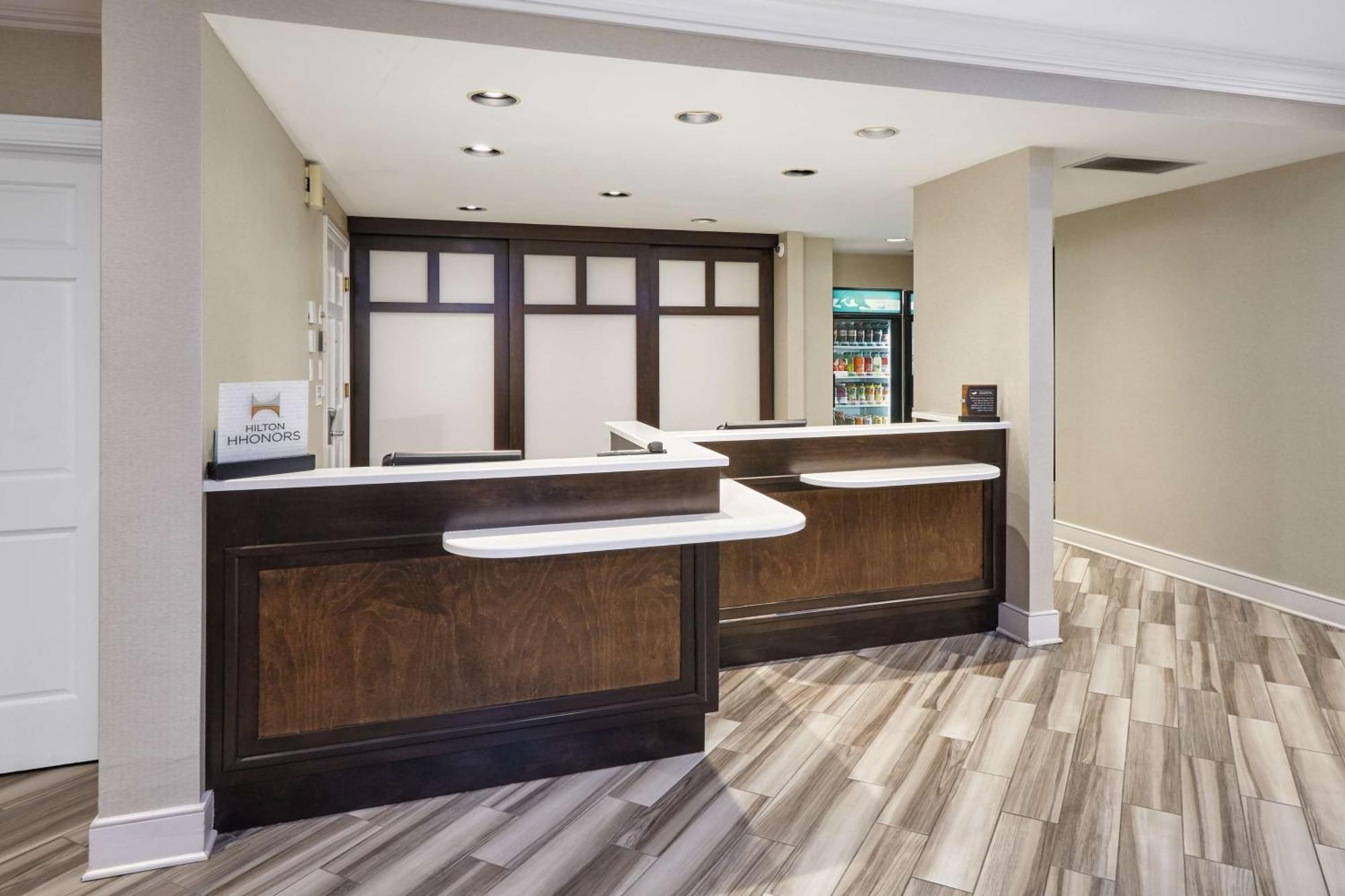 Homewood Suites By Hilton Indianapolis At The Crossing Exterior foto